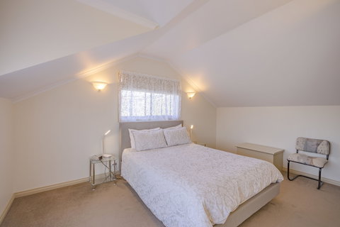 Queechy Motel - Whitsundays Accommodation 2