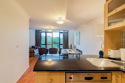 Allara Canberra - Whitsundays Accommodation 3