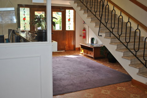 Blue Mountains Motel - Whitsundays Accommodation 2