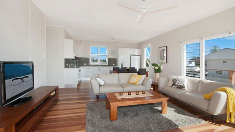 Jocks Place - Whitsundays Accommodation 5
