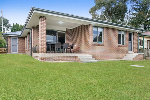 Duck Inn Katoomba - Whitsundays Accommodation 0