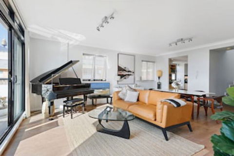 Darling Harbour Penthouse Views & Hot Tub - Whitsundays Accommodation 0