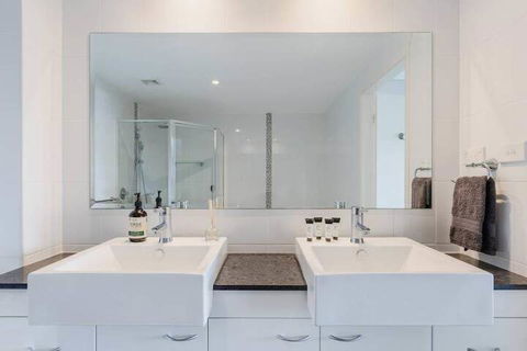SOLARIS At Fingal Bay - Whitsundays Accommodation 6