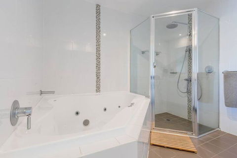 SOLARIS At Fingal Bay - Whitsundays Accommodation 5