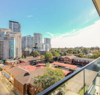 2 Bedroom Modern Apartment in Chatswood - Whitsundays Accommodation