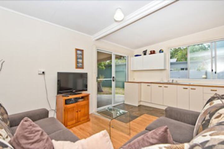 Cowan Cowan QLD Whitsundays Accommodation