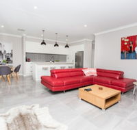 Best Central Wagga Townhouse - Whitsundays Accommodation