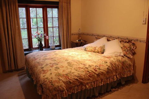 Lemke Cottage Moculta - Whitsundays Accommodation 4