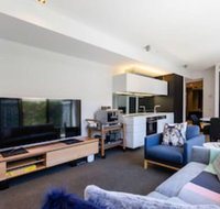 Rosa 2BDR Richmond Apartment - Whitsundays Accommodation