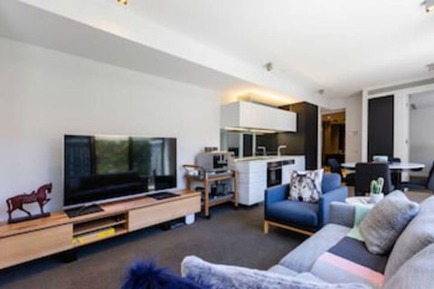 Rosa, 2BDR Richmond Apartment - Whitsundays Accommodation 0