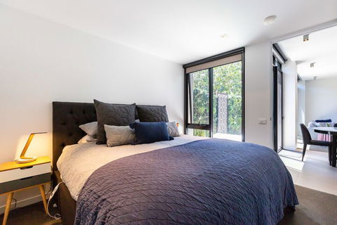 Rosa, 2BDR Richmond Apartment - Whitsundays Accommodation 2
