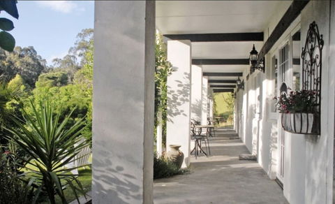 Brentwood B&B Apartments - Whitsundays Accommodation 1