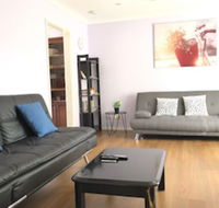 Canberra Entire House 3 Bedroom - Whitsundays Accommodation