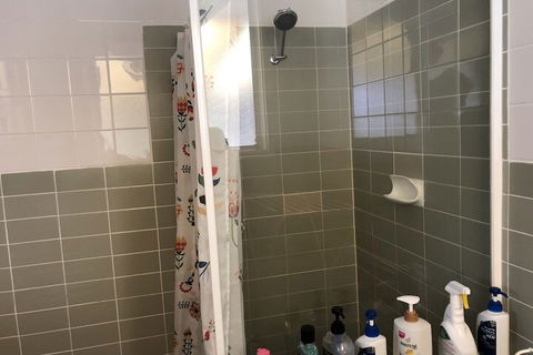 Canberra Entire House 3 Bedroom - Whitsundays Accommodation 1