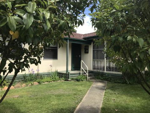 Jasny Taigh Bright VIC - Whitsundays Accommodation 4