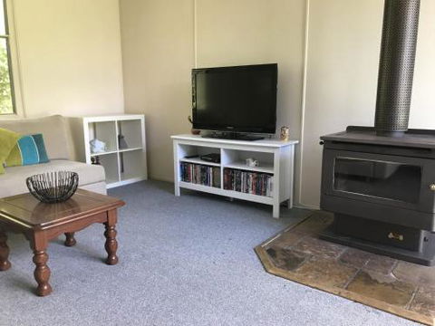 Jasny Taigh Bright VIC - Whitsundays Accommodation 0