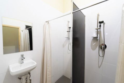 MyOZexp Aberdeen Lodge - Whitsundays Accommodation 4