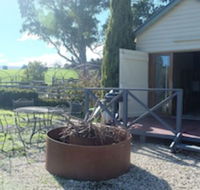 Yea Cabin Bunkhouse - Whitsundays Accommodation