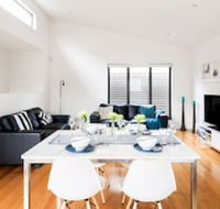 Centrepoint Units Ivanhoe - Whitsundays Accommodation