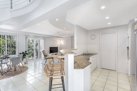 Sandcastles 1 / 8 Ala Moana Way - Whitsundays Accommodation 6