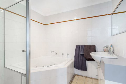 Sandcastles 1 / 8 Ala Moana Way - Whitsundays Accommodation 7