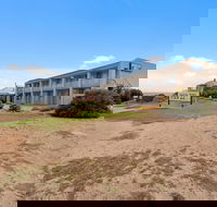Moonta Bay Motel - Whitsundays Accommodation