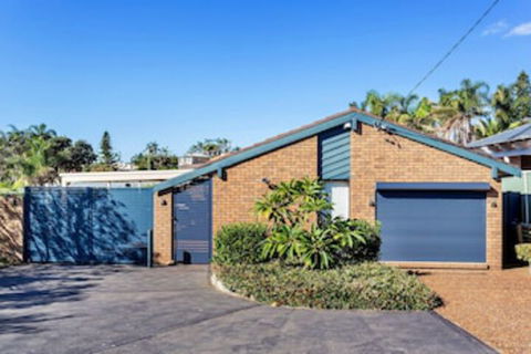Campbell Avenue 28 - Whitsundays Accommodation 0