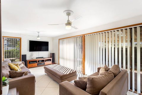 Campbell Avenue 28 - Whitsundays Accommodation 5
