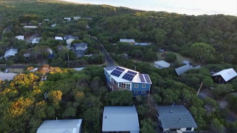 Sandy Point Beach Escape - Whitsundays Accommodation 0