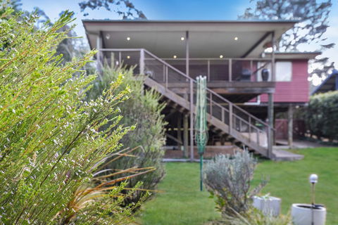 Baileys Retreat - Whitsundays Accommodation 1