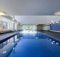 Spacious 1-Bedroom Apartment With Parking - Whitsundays Accommodation