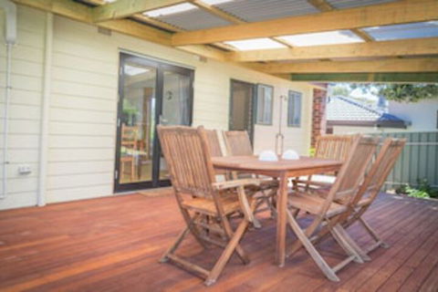 17 Broadbeach Drive - Whitsundays Accommodation 0