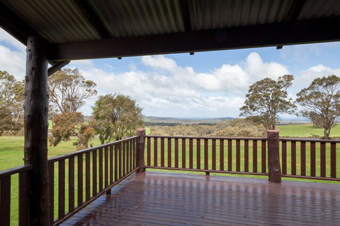 Ridgeview - Whitsundays Accommodation 2