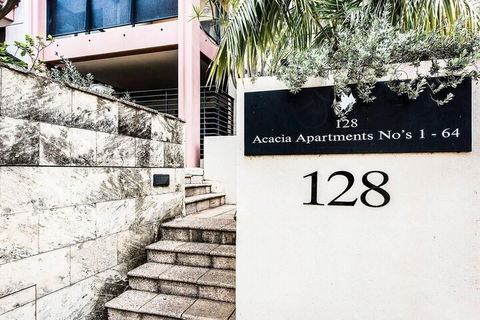 Two Bedroom Apt Next To Perth CBD With Parking. - Whitsundays Accommodation 2