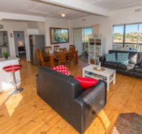 Carrickalinga Seahaven Coastal Escape 4brm 29 Riverview Drive - Whitsundays Accommodation