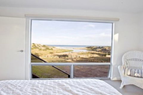 Stones Throw 26 River View Drive - Whitsundays Accommodation 0