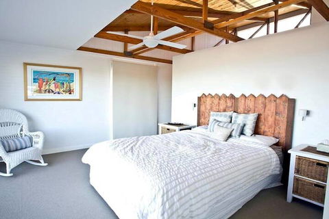 Stones Throw 26 River View Drive - Whitsundays Accommodation 6