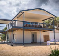 Shearers Rest 5 Davey Road - Whitsundays Accommodation