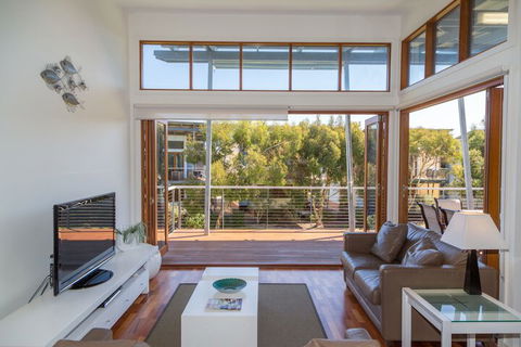 South Shores Villa 52 South Shores Normanville - Whitsundays Accommodation 7