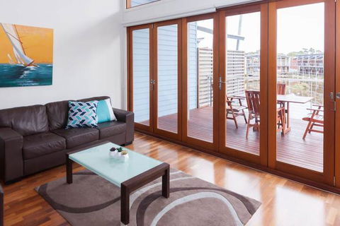 South Shores Trevally Villa 93 South Shores Normanville - Whitsundays Accommodation 5
