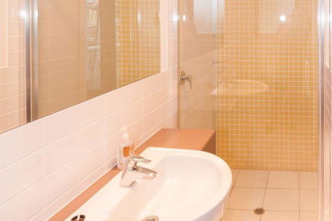 South Shores Trevally Villa 92 South Shores Normanville - Whitsundays Accommodation 5