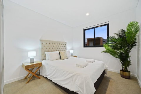 HomeHotel New & Comfort 3 Bedrooms - Whitsundays Accommodation 4