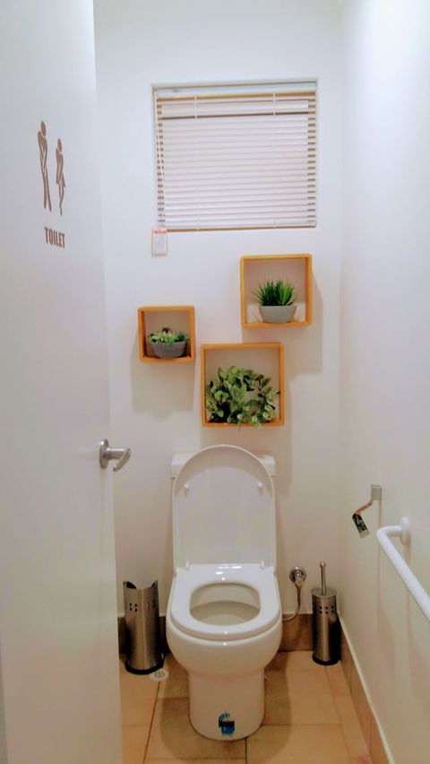 Camelias Boutique Cottage In Dianella - Whitsundays Accommodation 6