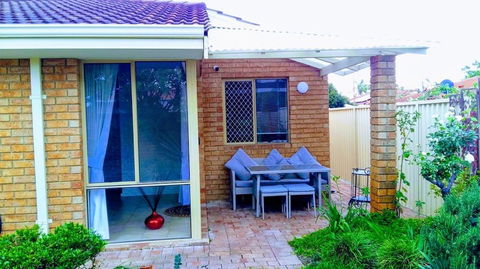Camelias Boutique Cottage In Dianella - Whitsundays Accommodation 1