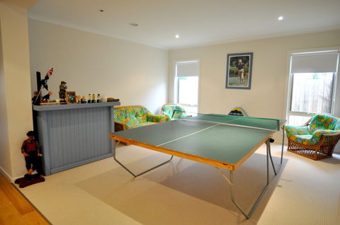 THE Haven Surf Side - Whitsundays Accommodation 1