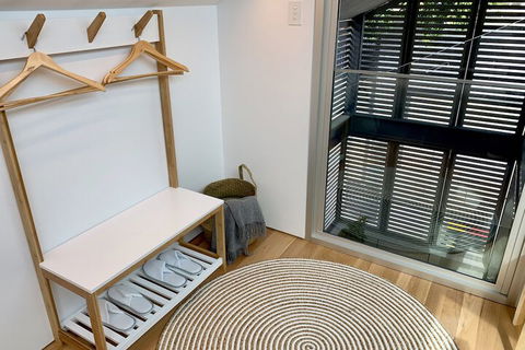 Studio Reuss - A City Retreat - Whitsundays Accommodation 3