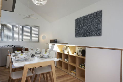 Studio Reuss - A City Retreat - Whitsundays Accommodation 5