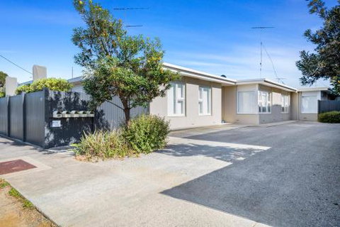 The Dunes On Terrace - Whitsundays Accommodation 3