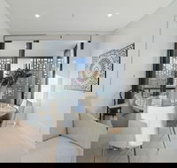 HomeHotel Boutique  Luxurious Apartment Super Clean - Whitsundays Accommodation