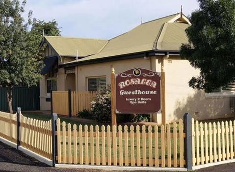 Rosalea Guesthouse - Whitsundays Accommodation 1